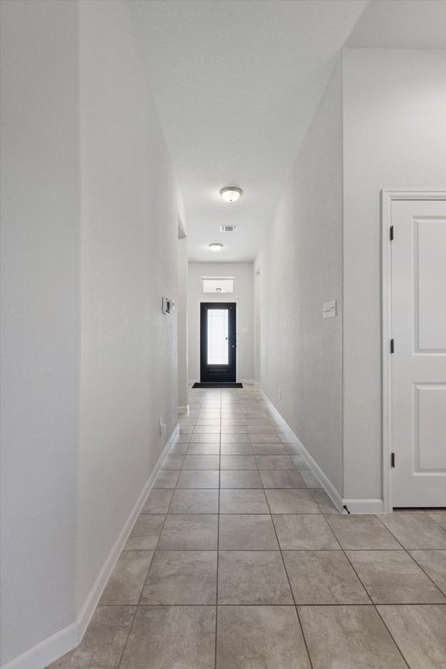 221 Bridgestone Way - Photo 3 of 27