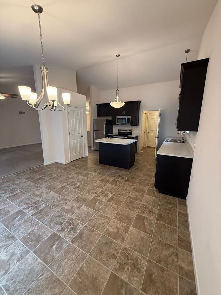 401 Spring Valley Run - Photo 6 of 23