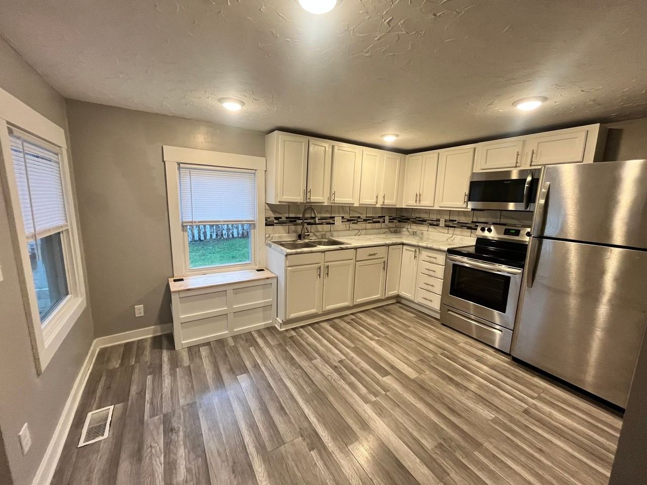 3515 U St - Photo 5 of 18