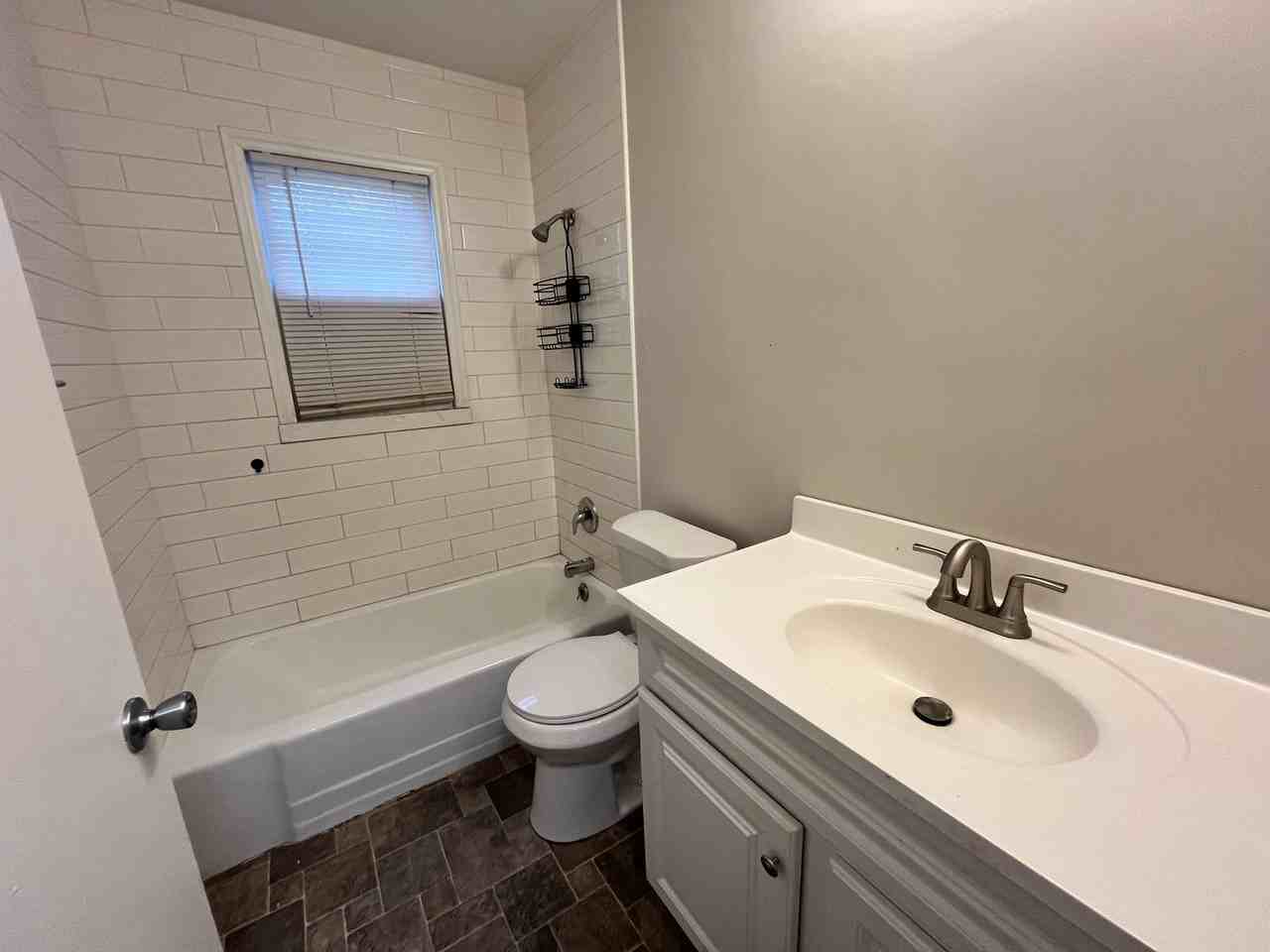 2537 S 46th Ave - Photo 5 of 10