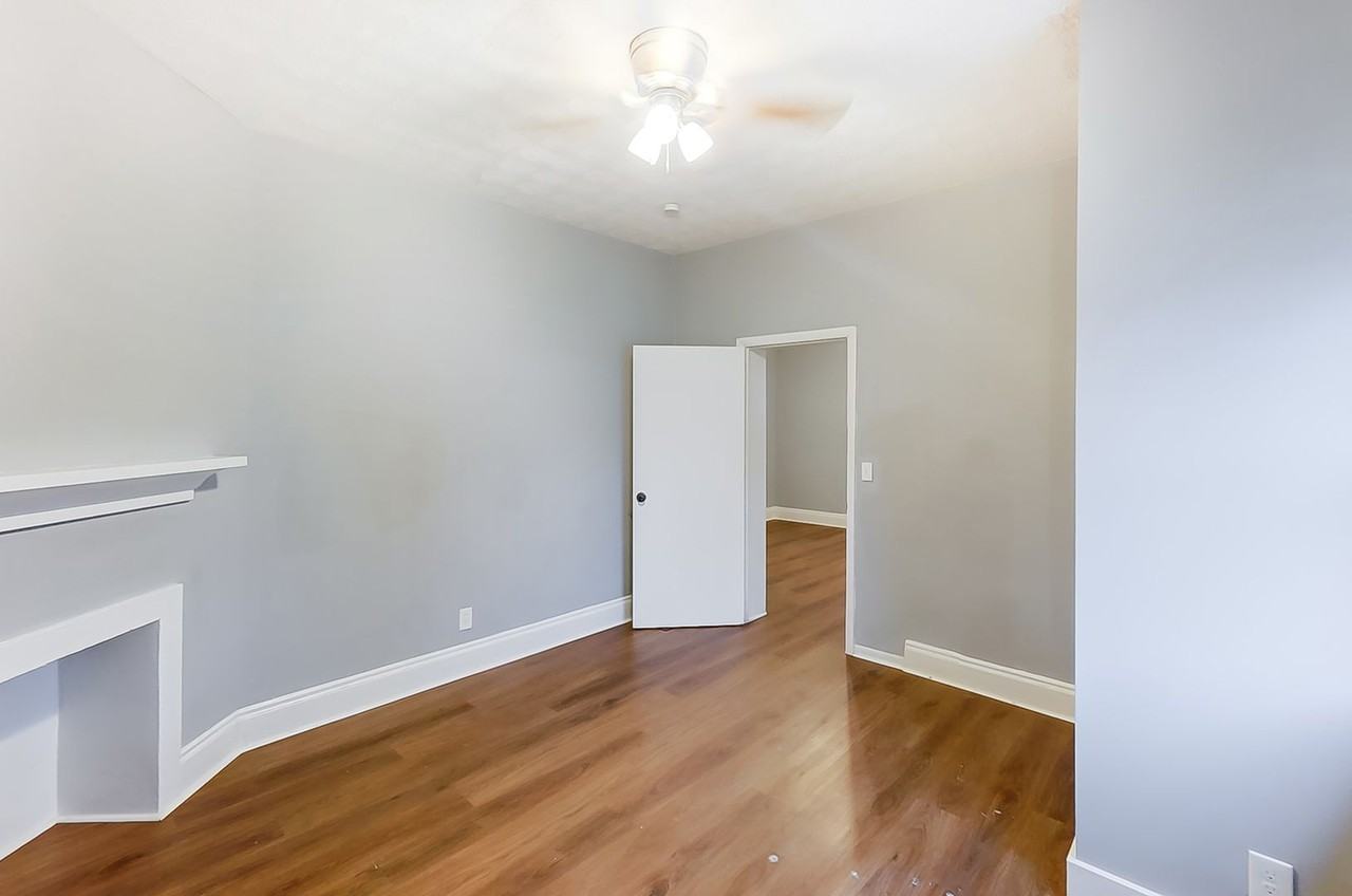 512 Troy St - Photo 6 of 30