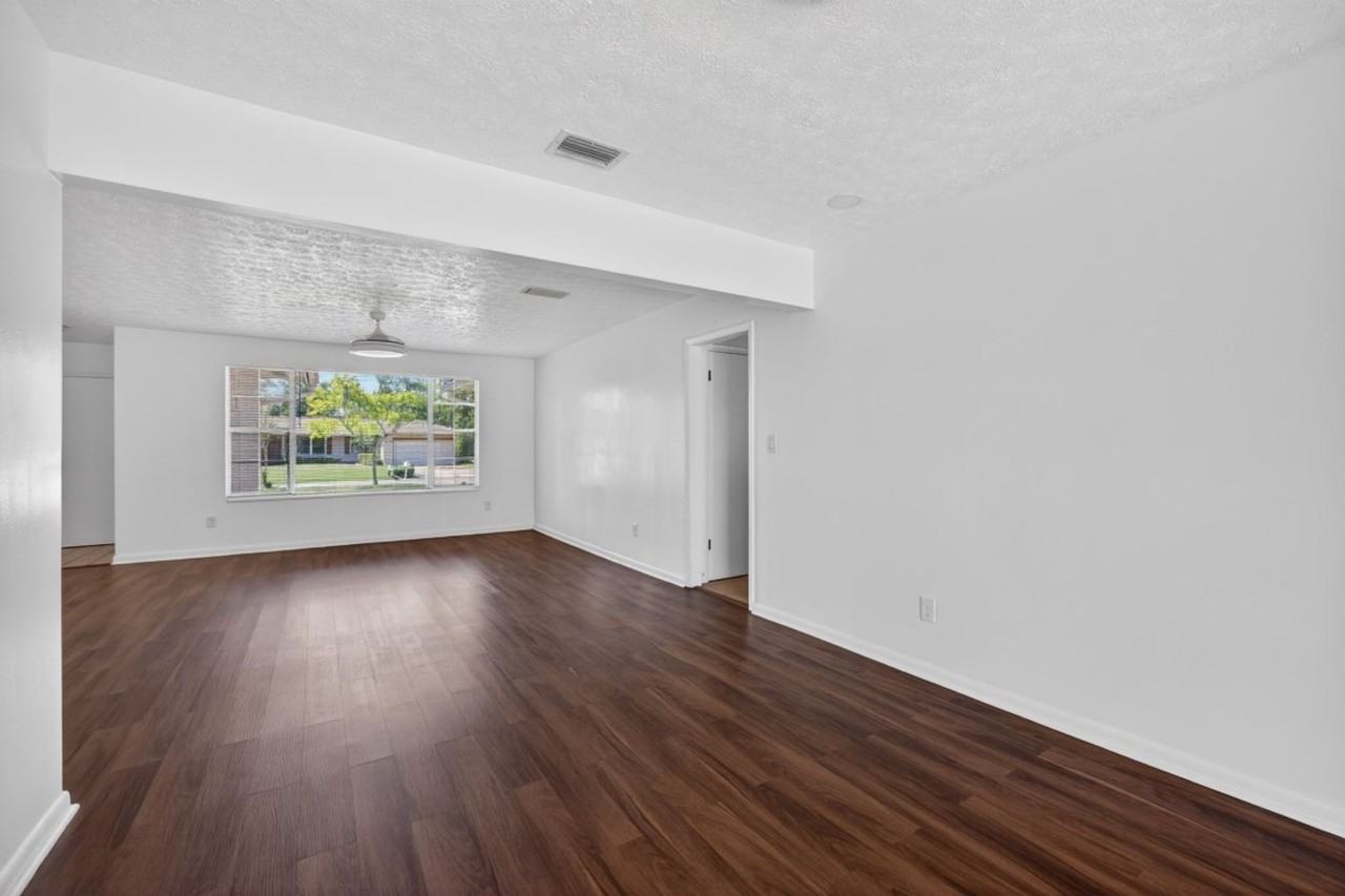 1680 Aspen Ct - Photo 7 of 35