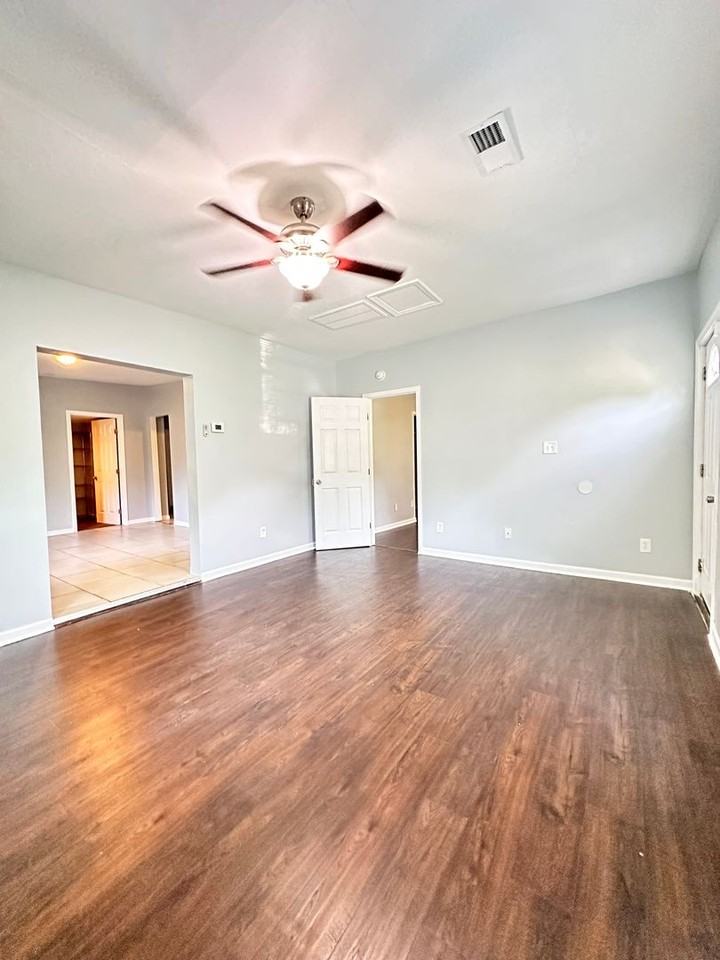 934 5th St Sw - Photo 3 of 14