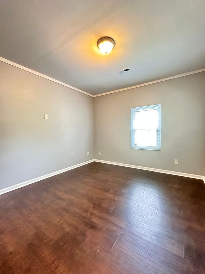 934 5th St Sw - Photo 5 of 14