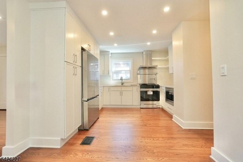 25 Sanford Ave 1st Fl #1 - Photo 5 of 24