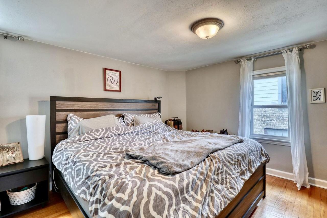 1621 N Van Buren St - Photo 5 of 22