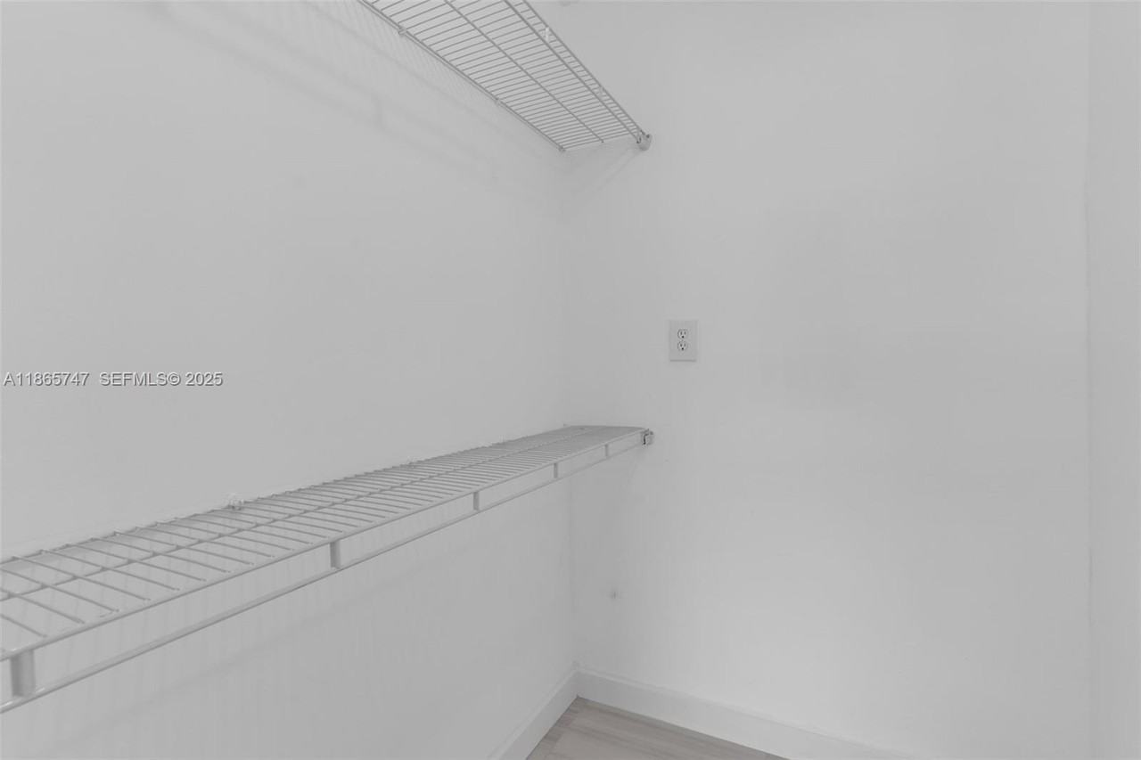 1282 Northwest 55th Terrace - Photo 6 of 27