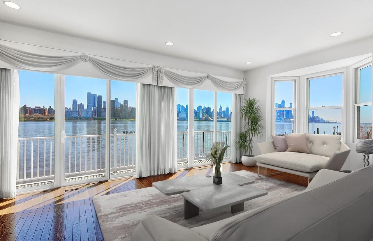 470 Buffalo Ct - Photo 2 of 34