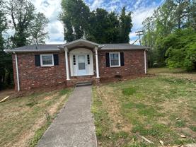 735 W Mountain St - Photo 1 of 1