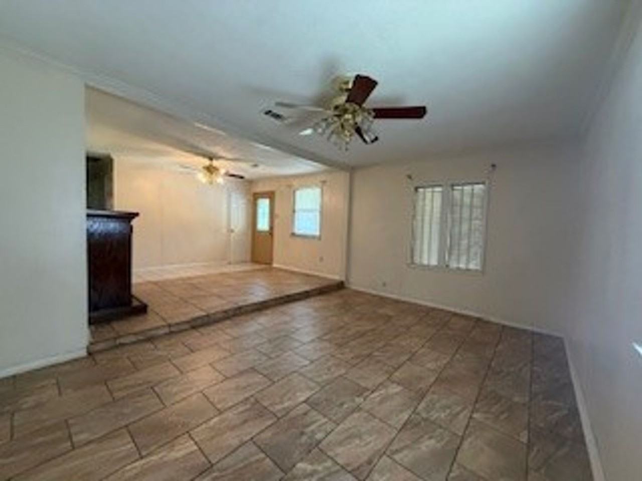 335 N Baronne St - Photo 3 of 23