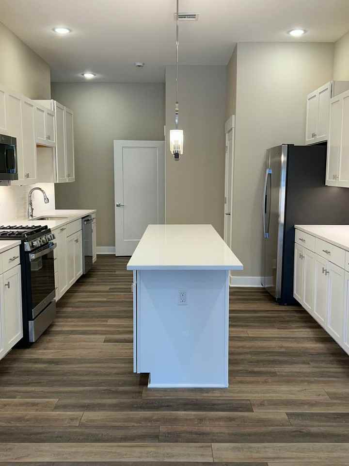 102B Creekside Way - Photo 2 of 40