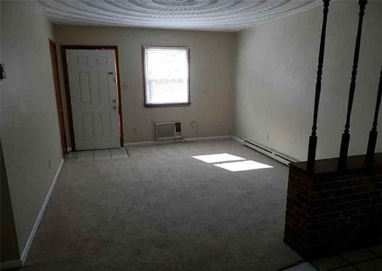 8923A Brighton St - Photo 2 of 6