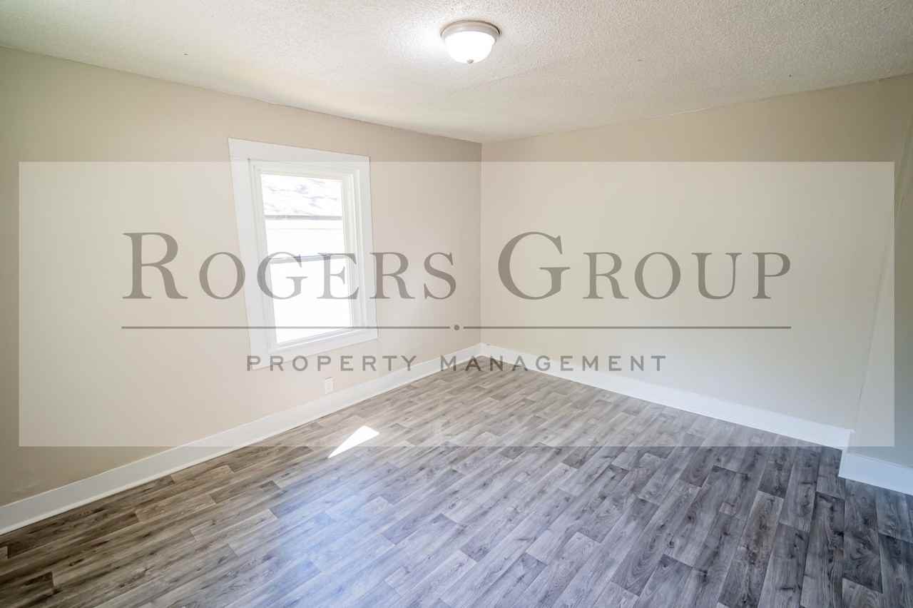 515 Owen St - Photo 4 of 11