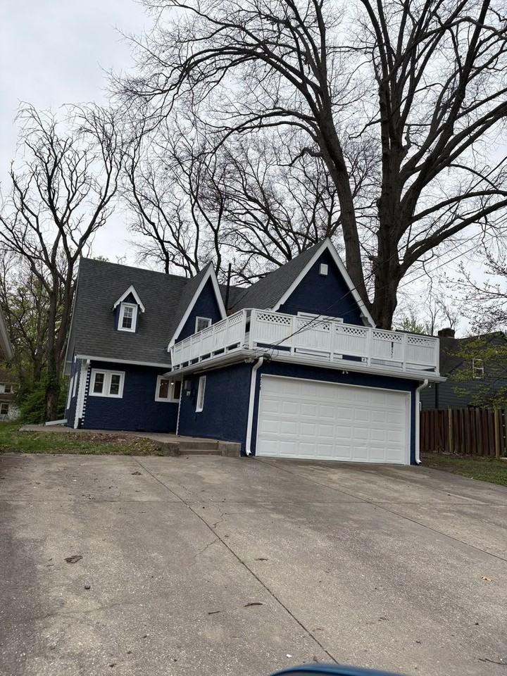 714 Berkley Rd - Photo 2 of 15