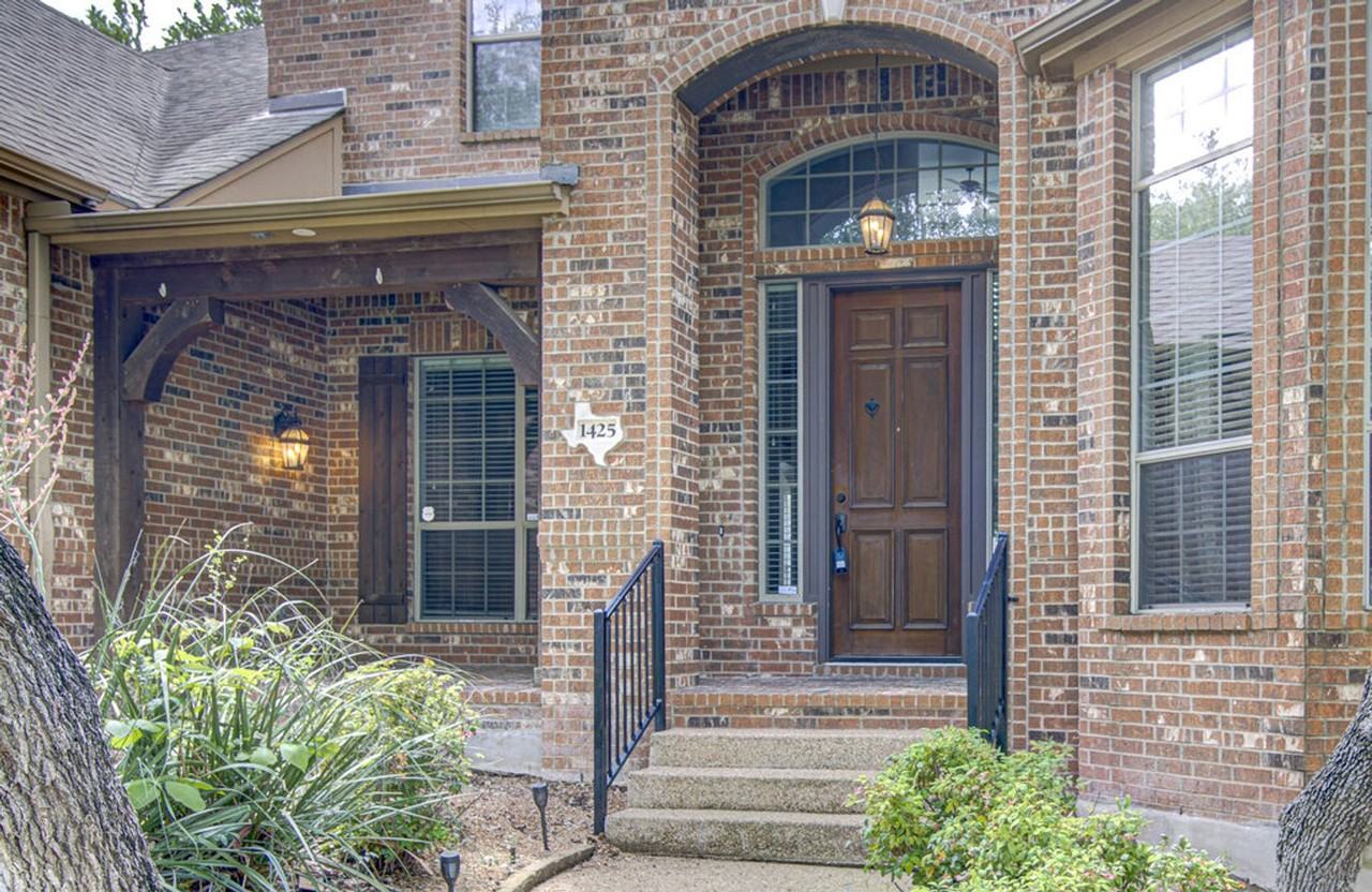 1425 River Forest Dr - Photo 4 of 48