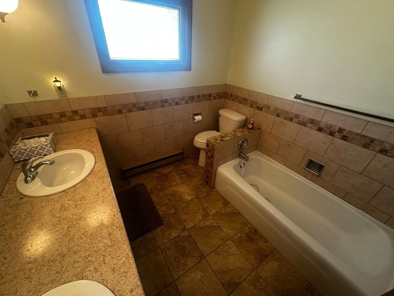 6405 Hansen Dr - Photo 3 of 12