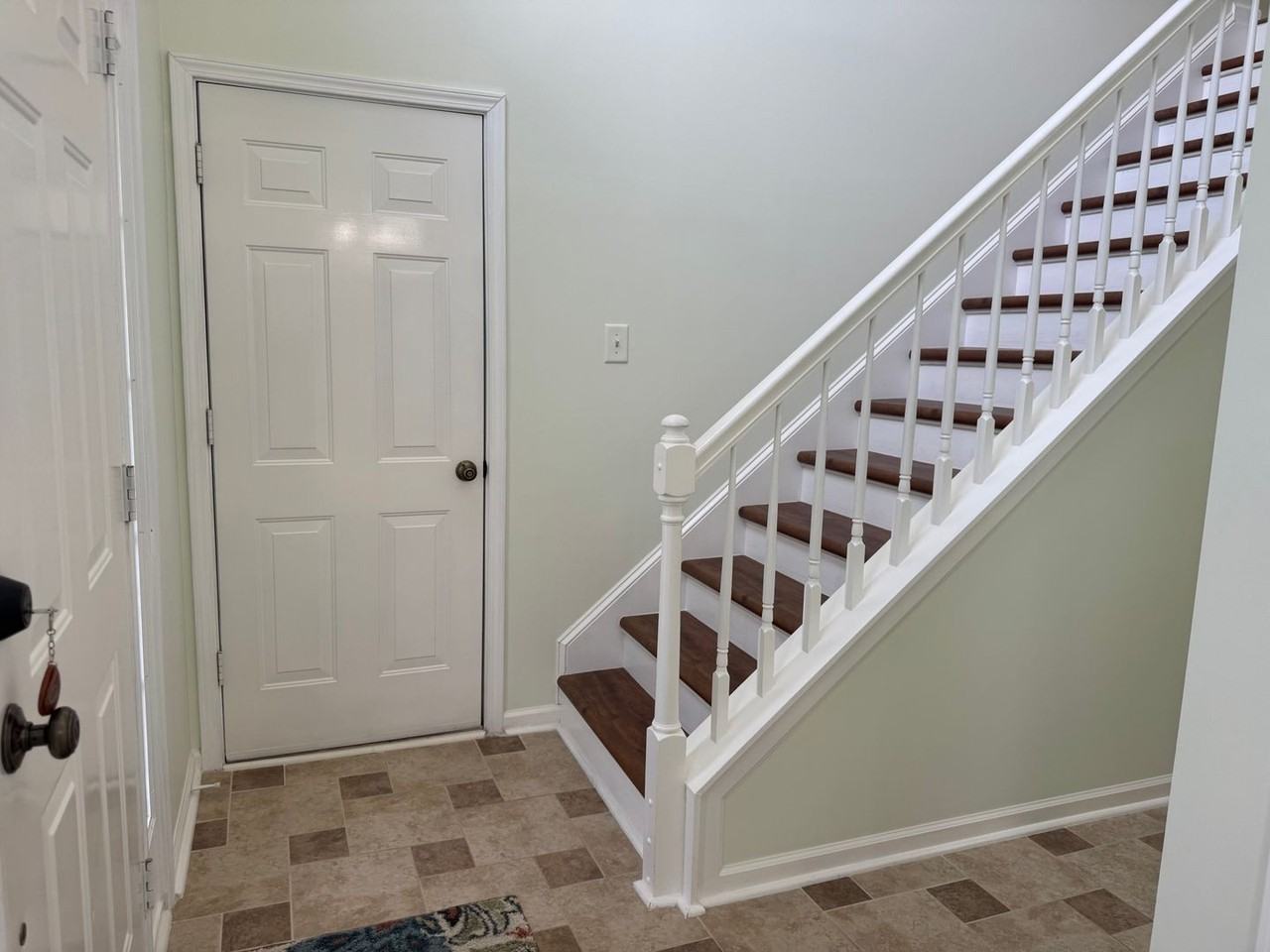 136 Madelia Pl - Photo 5 of 49