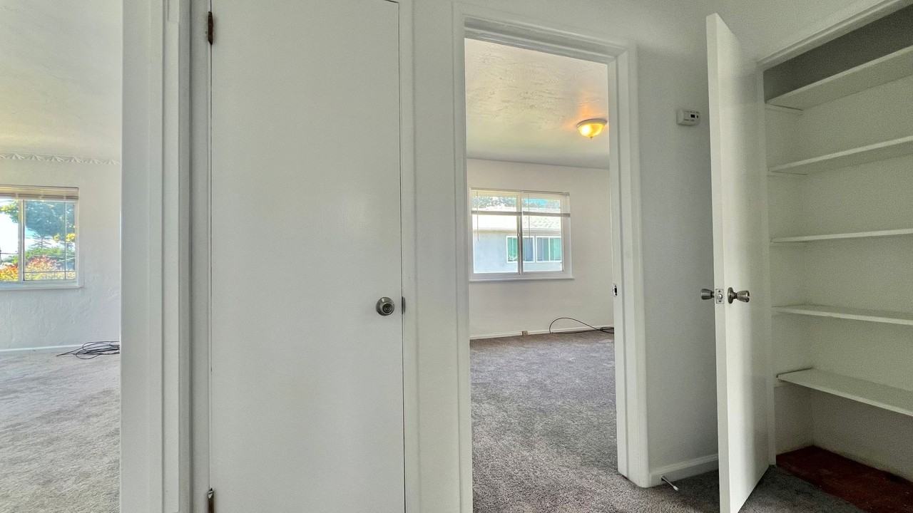 4350 Fleming Ave - Photo 4 of 18