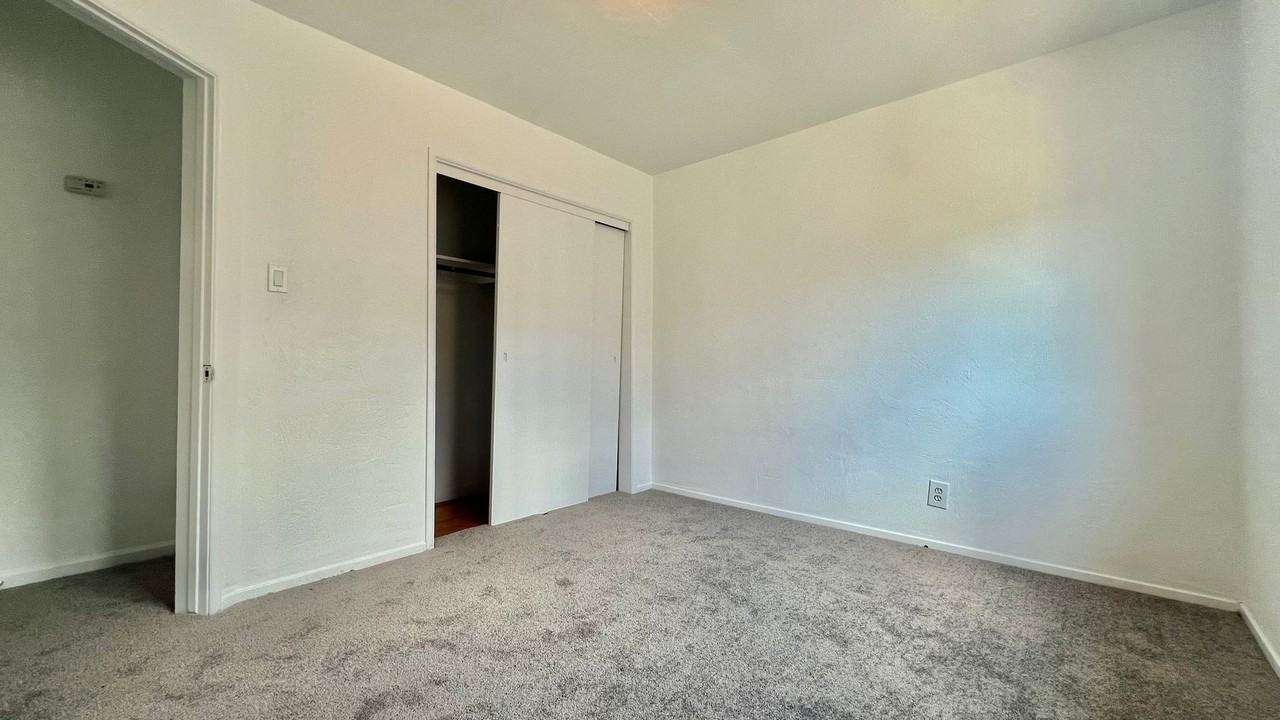 4350 Fleming Ave - Photo 6 of 18