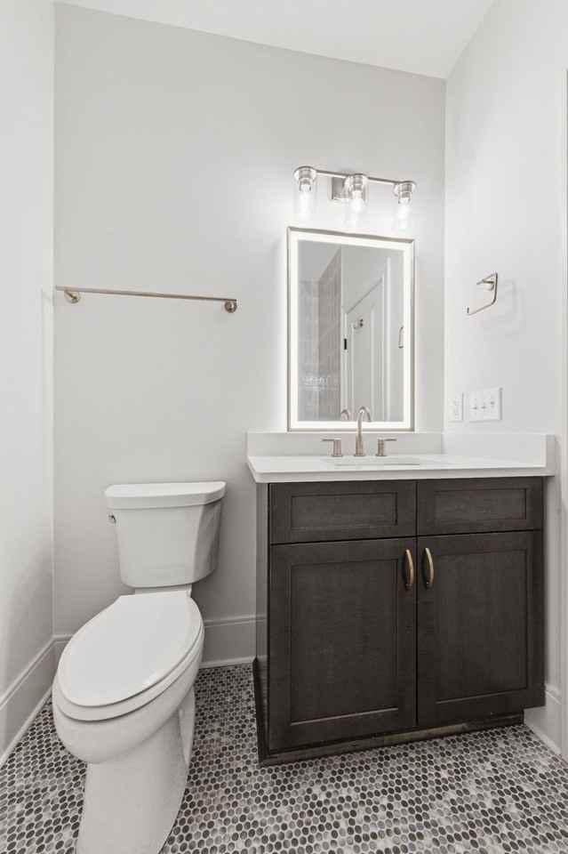 6305 Robertson Ave - Photo 5 of 28