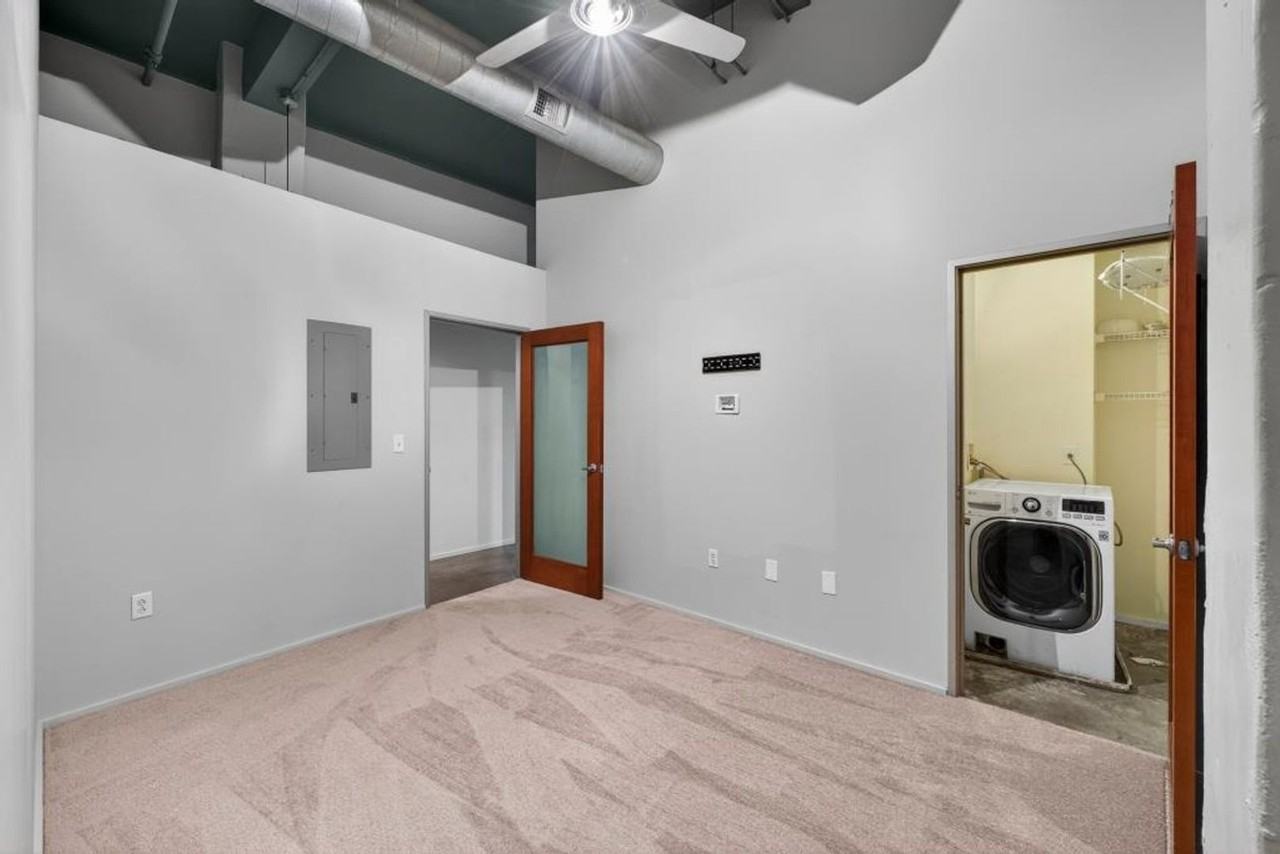 1136 Washington Ave - Photo 3 of 30