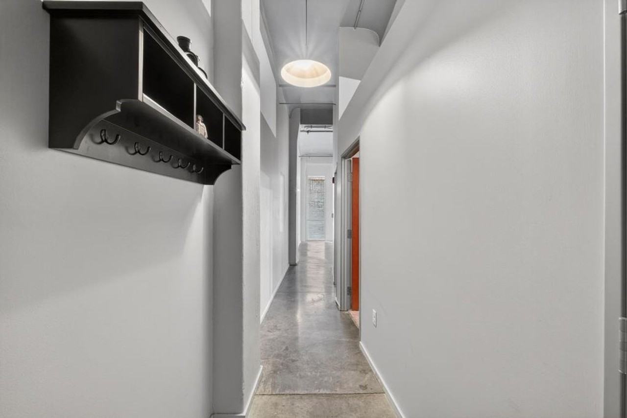 1136 Washington Ave - Photo 4 of 30