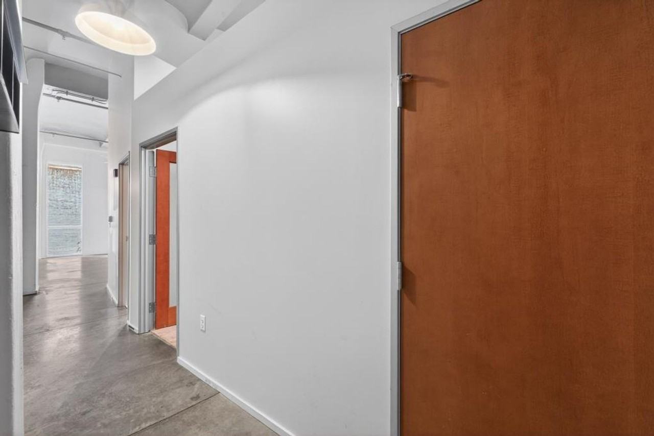 1136 Washington Ave - Photo 6 of 30