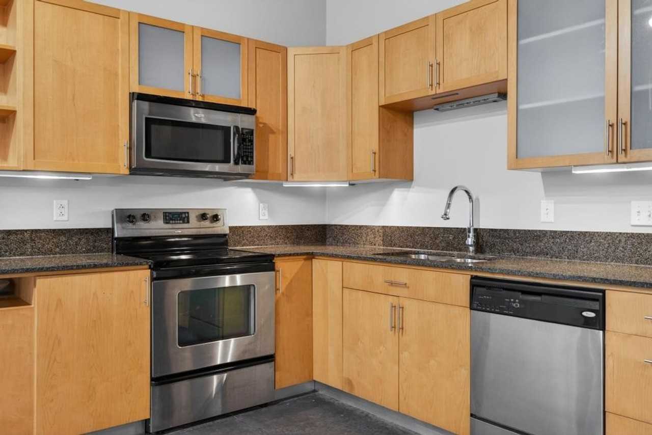 1136 Washington Ave - Photo 2 of 27