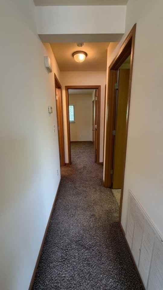 21 Village West Ct #201 - Photo 4 of 13