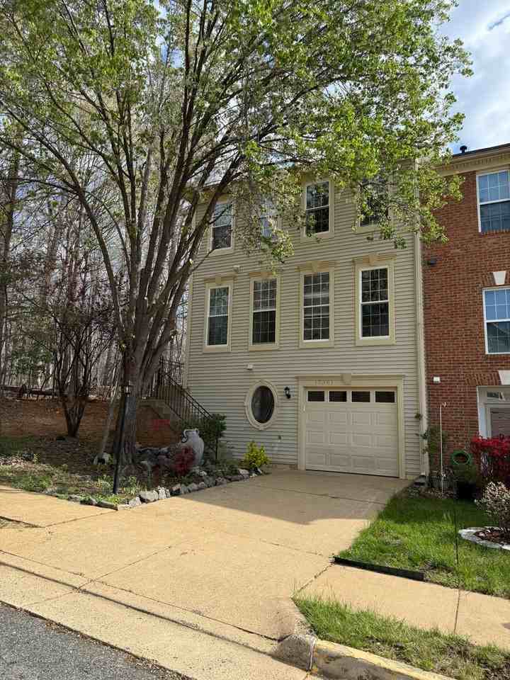 17301 Pacific Rim Ter - Photo 3 of 35