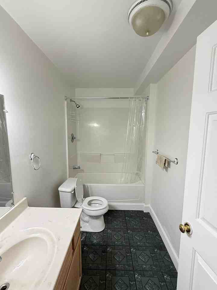 17301 Pacific Rim Ter - Photo 4 of 35