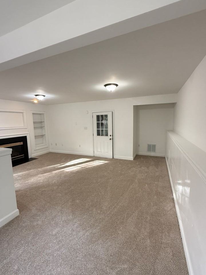 17301 Pacific Rim Ter - Photo 7 of 35