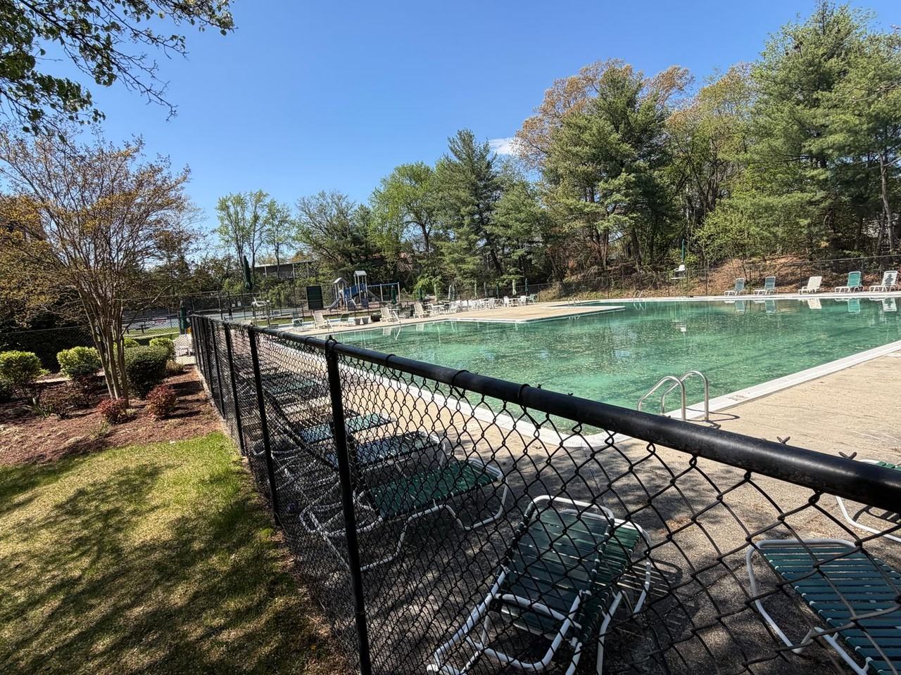 2251 Commissary Cir - Photo 4 of 4