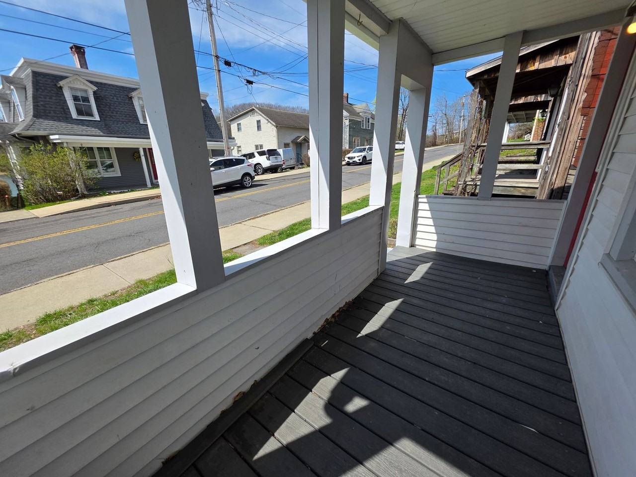 114 Main St - Photo 3 of 39