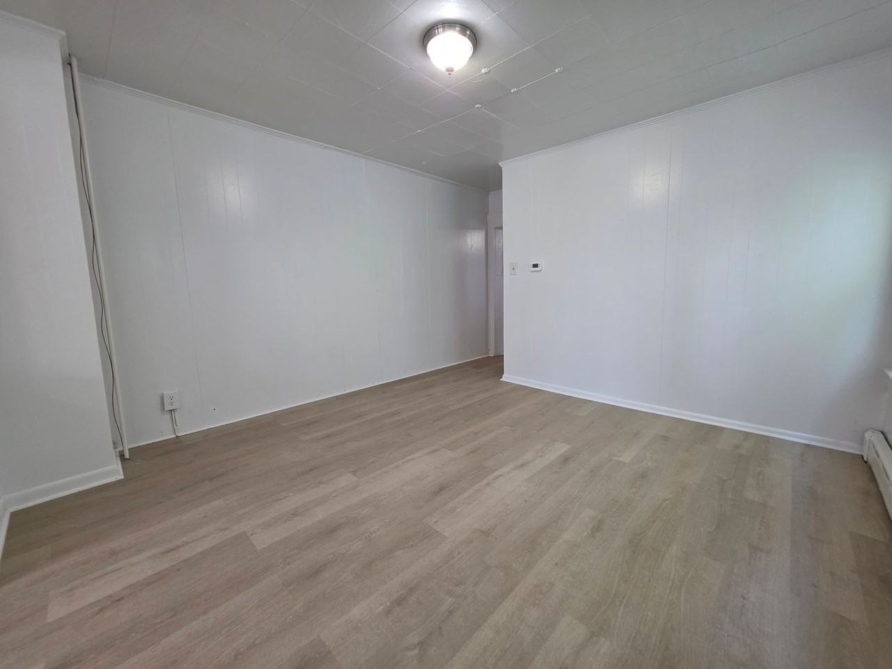 114 Main St - Photo 7 of 39