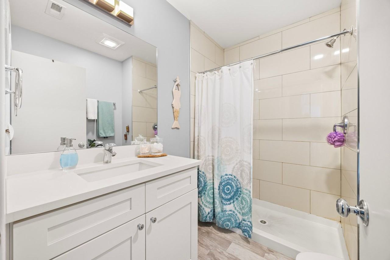 8934 Fairview - Photo 2 of 14