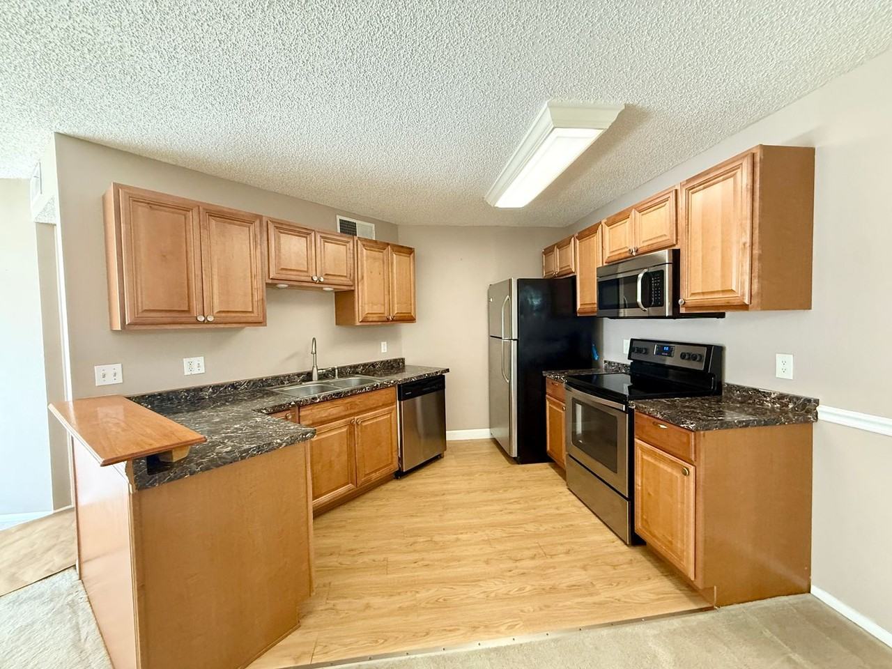 1550 S Belcher Rd - Photo 2 of 25