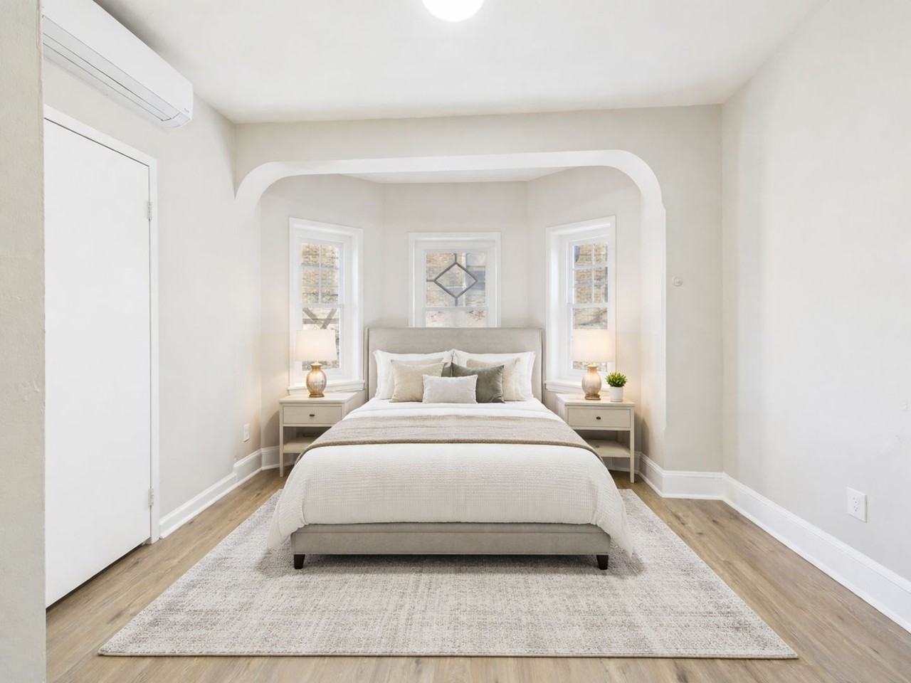 5283 Germantown Ave - Photo 4 of 11