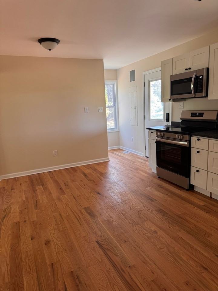 2465 Stage Rd - Photo 3 of 26