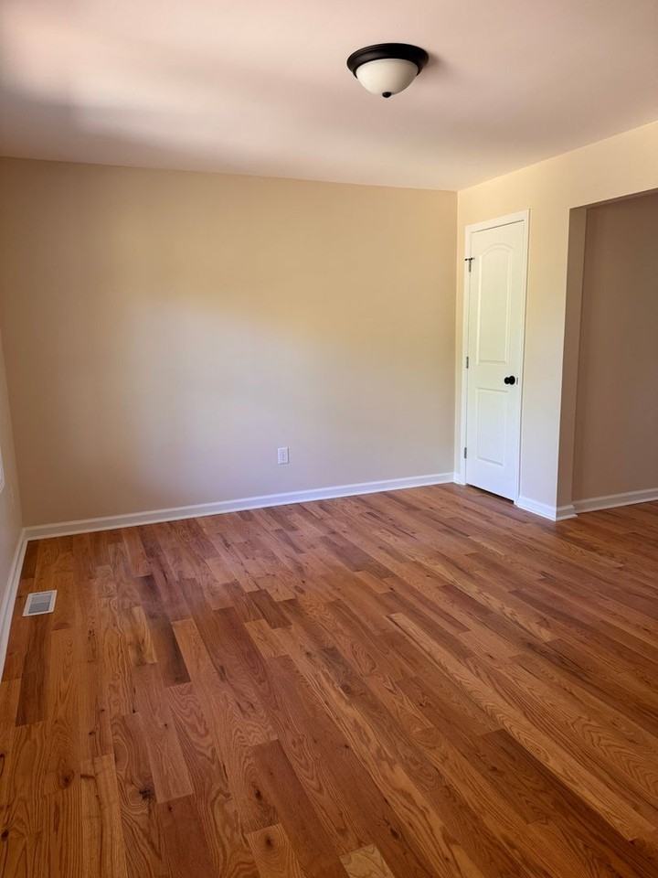 2465 Stage Rd - Photo 6 of 26