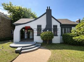 featured image of 431 S College Ave