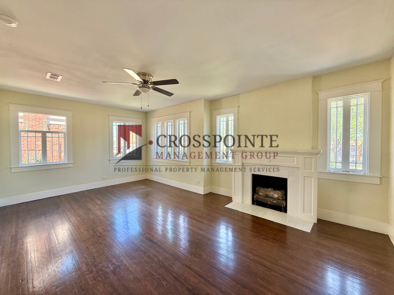 431 S College Ave - Photo 3 of 19