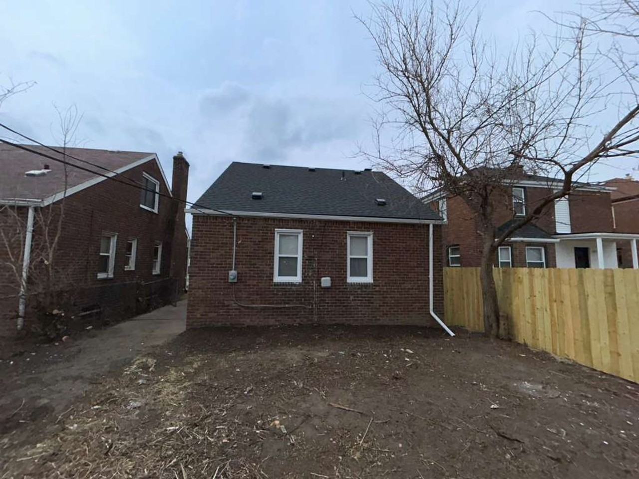 18292 Mendota St - Photo 3 of 20