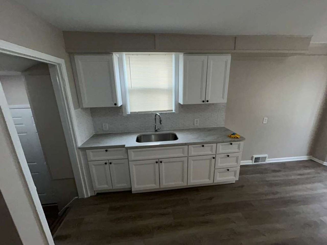 18292 Mendota St - Photo 7 of 20