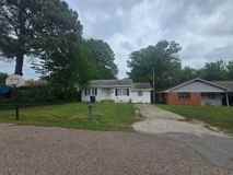 521 N Patchin Ave - Photo 1 of 1