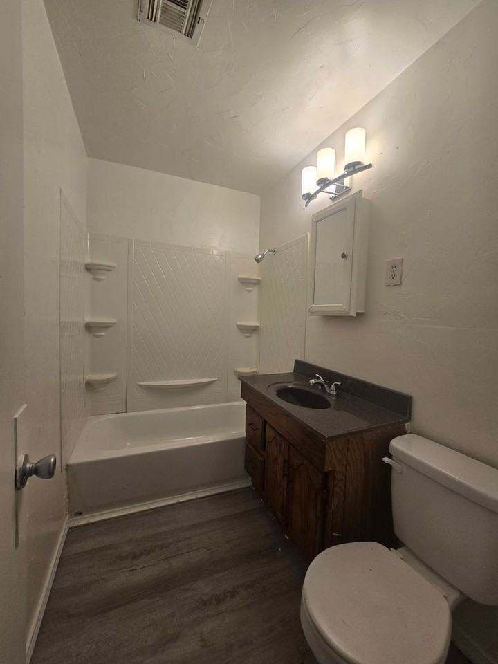 521 N Patchin Ave - Photo 7 of 23