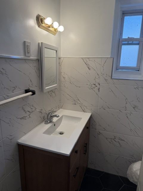 245 Terrace Ave - Photo 6 of 8