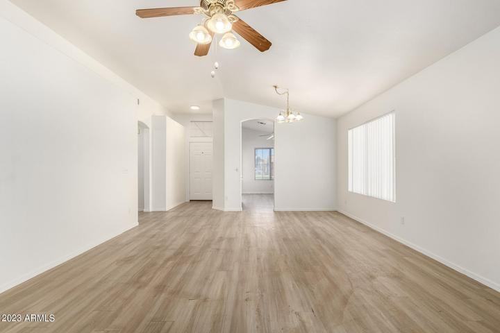 455 N Williams St - Photo 3 of 17