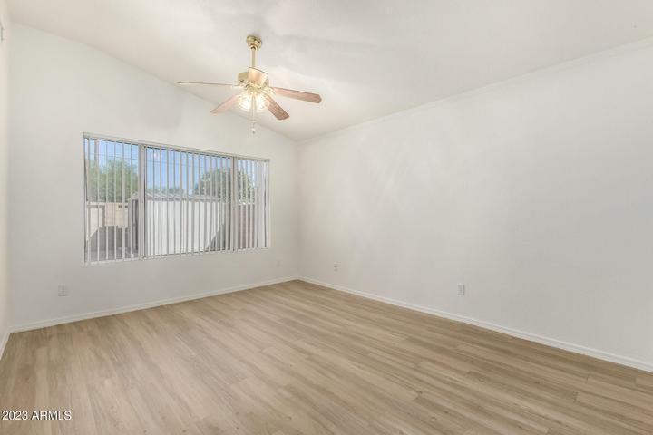 455 N Williams St - Photo 6 of 17