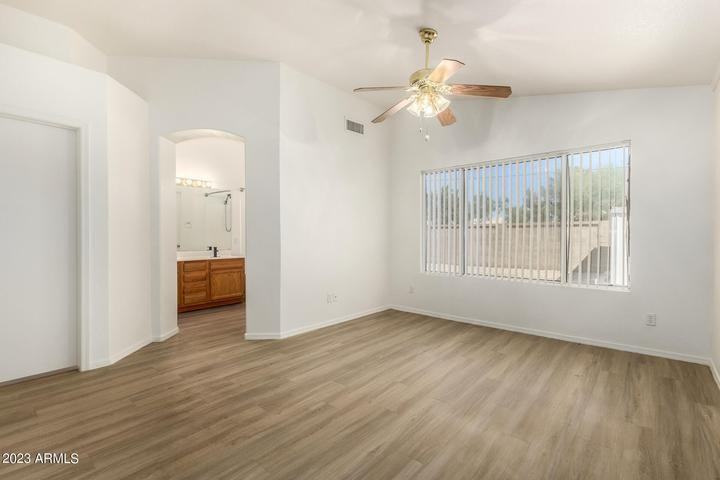 455 N Williams St - Photo 7 of 17